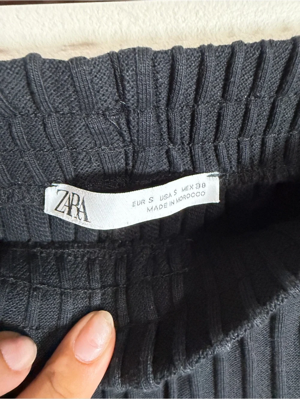 Zara Black Pleated Wide-Leg Pants